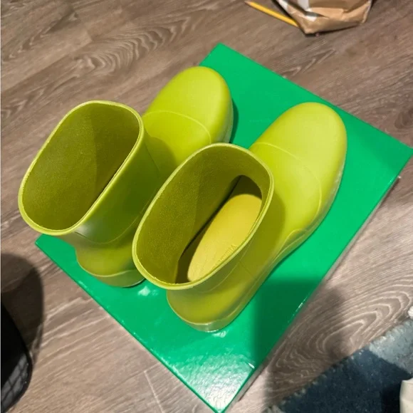 Bottega Veneta Lime Green Ankle Boots - Picture 8 of 10